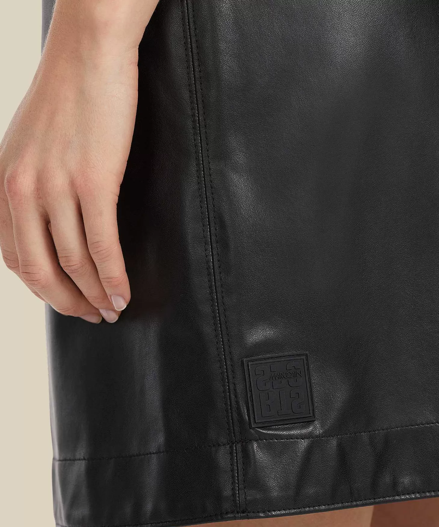 Skirt Vegan Leather*Marc Cain Sports Store