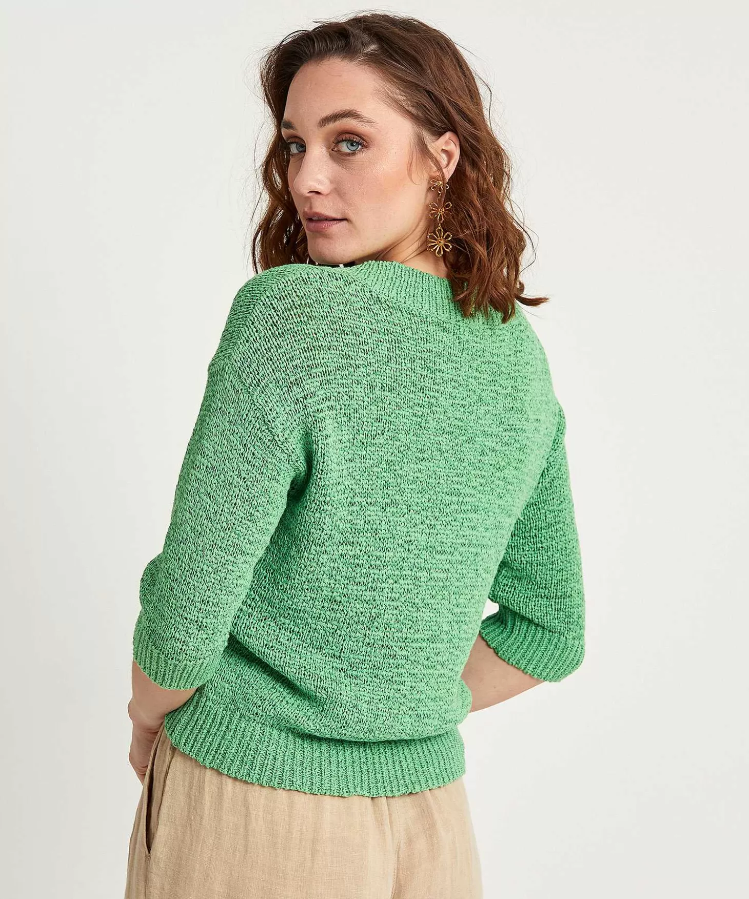 Ribbon Yarn Sweater V-Neck** Store