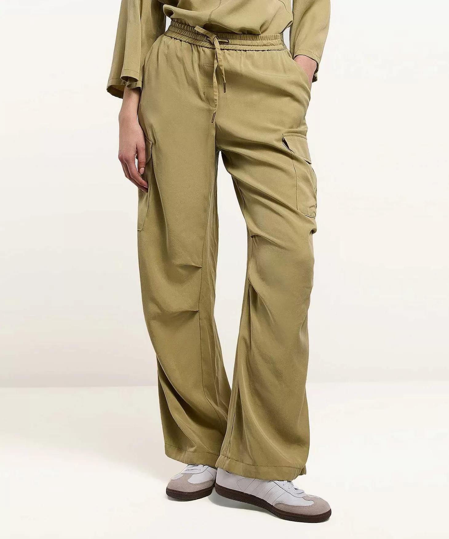 Soft Cargo Pants*Summum Clearance