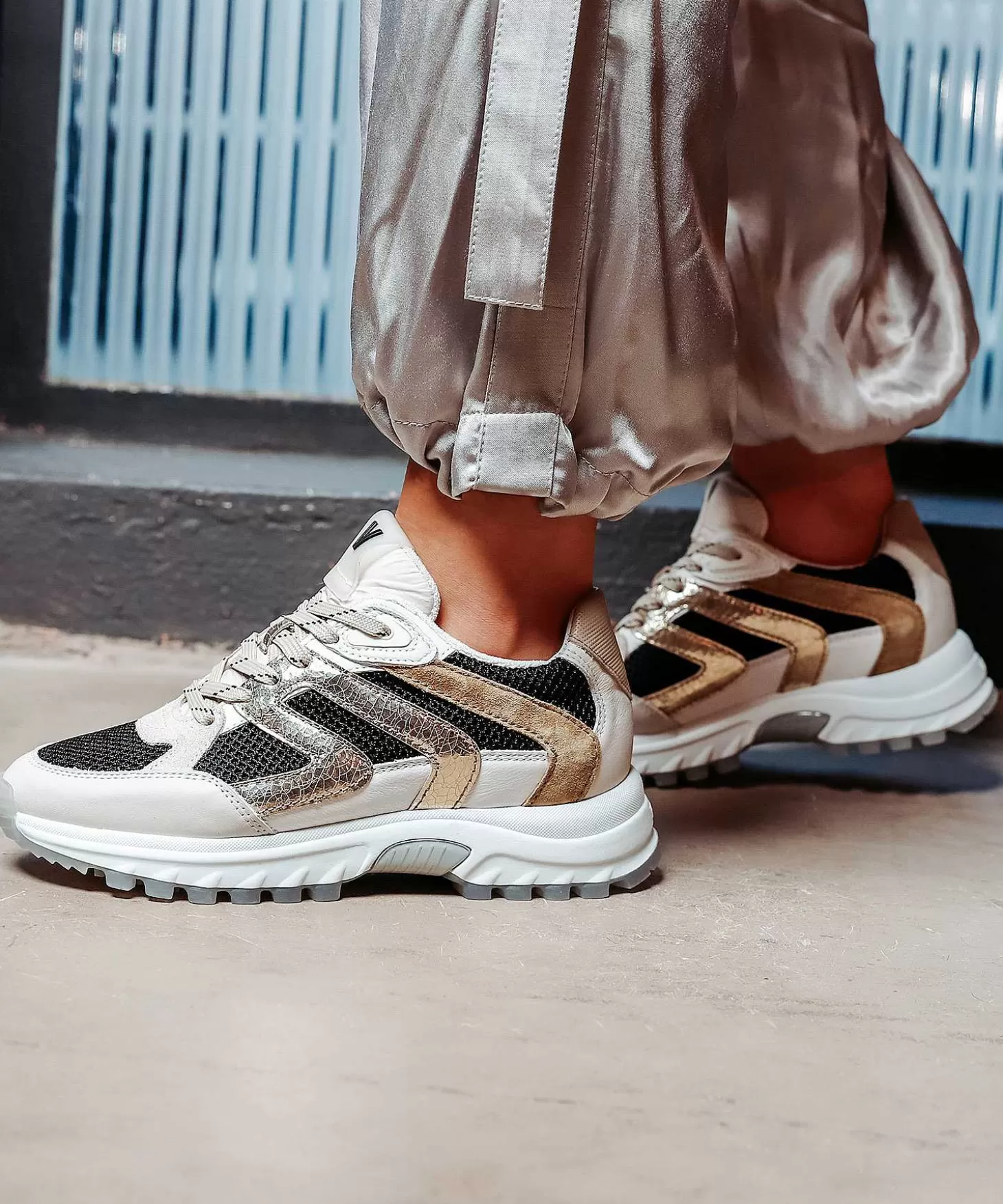 Sneaker Metallic Danae Bailee*VIA VAI New